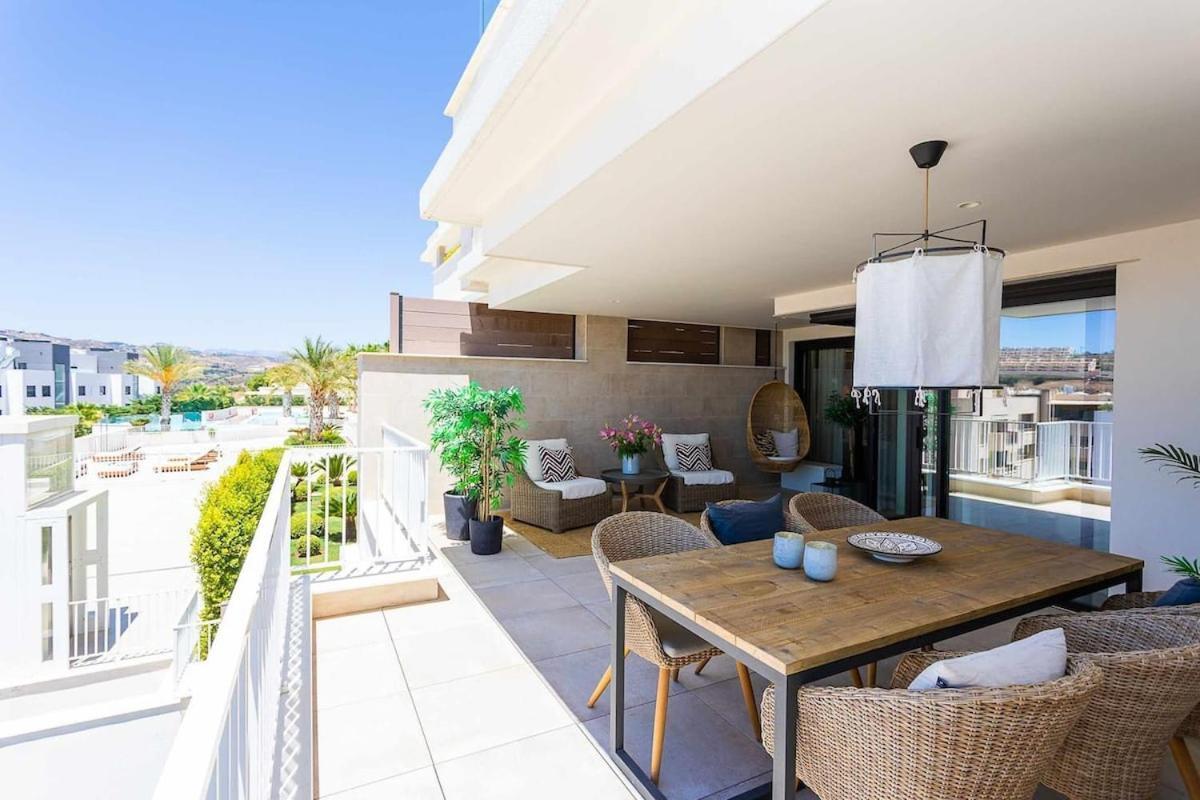 Luxury Apartment With Sea Views And Heated Pool MIJAS COSTA Εξωτερικό φωτογραφία